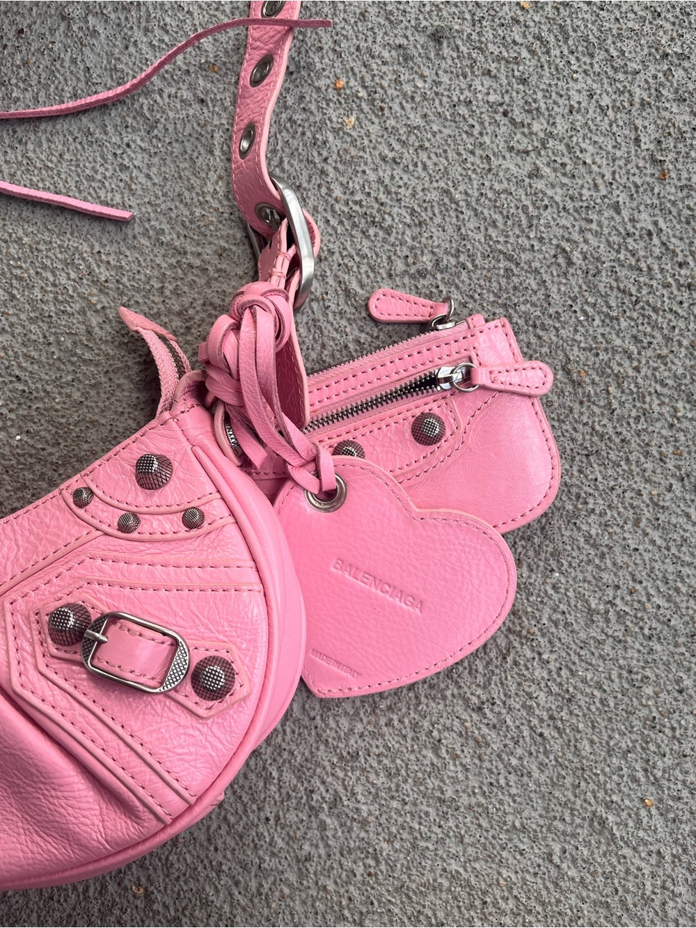 Balenciaga Le Cagole XS Shoulder Bag - Picture 11 of 13